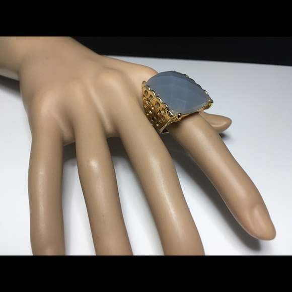 Jewelry - Picture 2 of 7